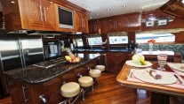 MISSY B II - Galley